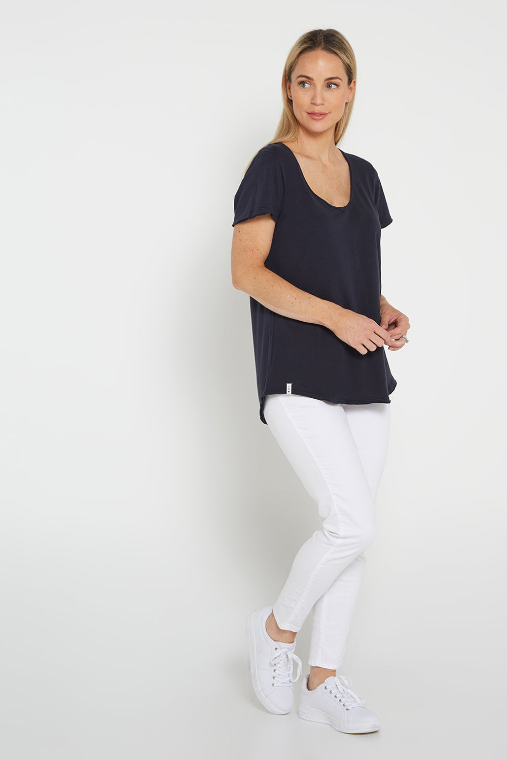 Fundamental Vee Tee - Navy - Goupick